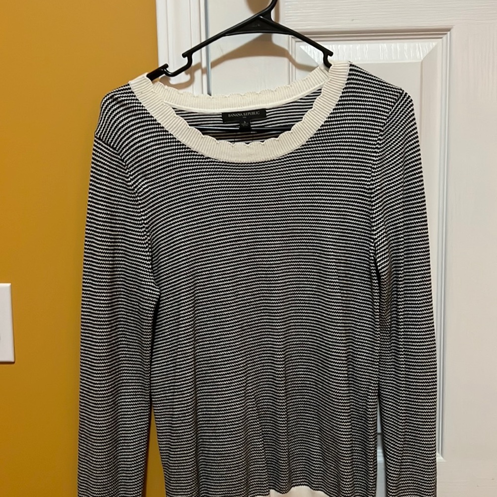 Banana republic sweater
